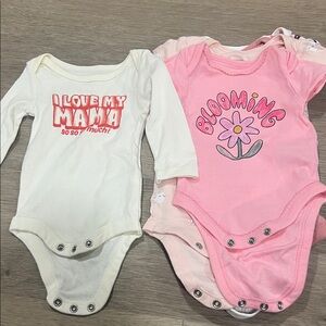 Pink and Cream Baby Onesies Set (1 pc Long sleeve and 4 pcs short sleeve ) 0-3M